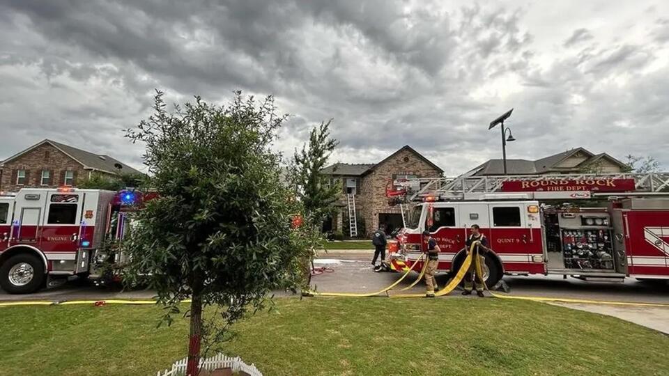 Lightning strike sets house on fire in Round Rock - NewsBreak