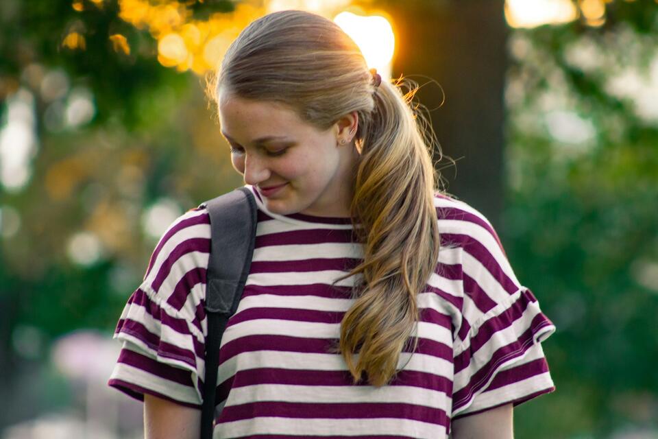 17-Year-Old Gets Kicked Out Of A House With Unsafe Water, No Bathroom, And No Electricity, Then Wonders If She Has To Go Back