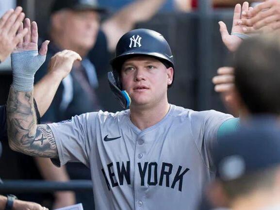 Alex Verdugo allergic to batting gloves: Yankees outfielder says he's