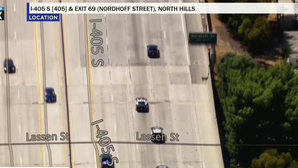 Wild San Fernando Valley police chase ends on 405 Freeway