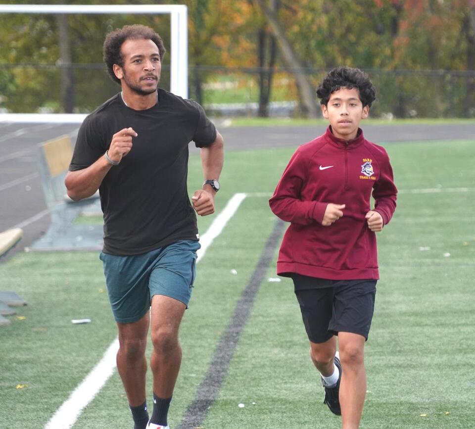 📢 Muscatine freshman Reyna qualifies for state cross country - NewsBreak