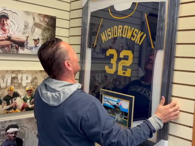 Milwaukee Brewers postseason run drives national demand for team memorabilia