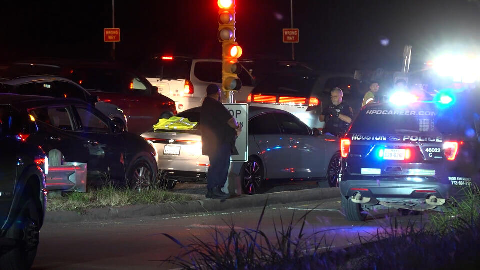 Driver shot after beating on car in front of him for driving too slow ...