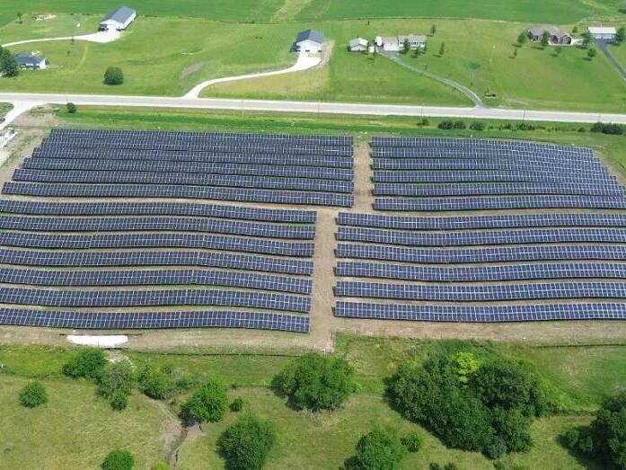 Solar Field Opens In Chariton, Iowa