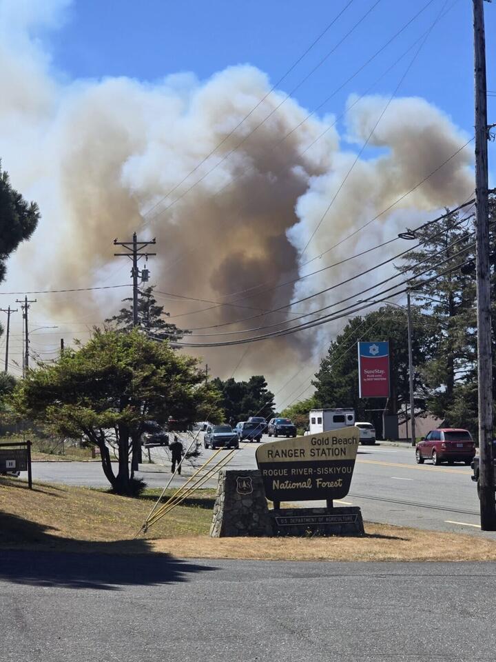 Riley Creek Fire quickly contained in Gold Beach thanks to rapid ...