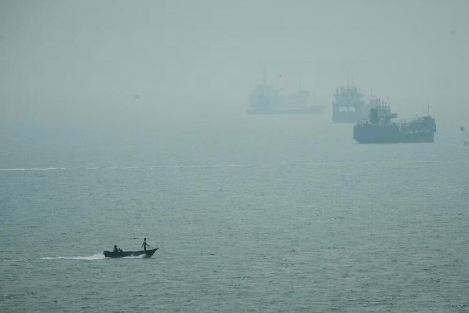 U.S. strikes five Iranian tankers after attempted attacks on Navy warship, CENTCOM says