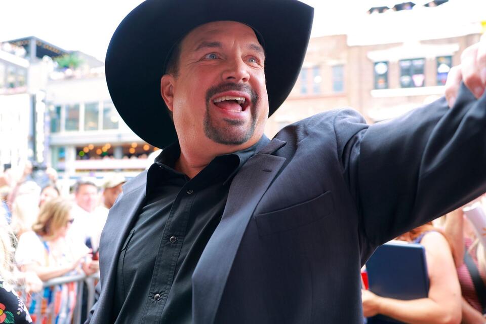 Sheriff's Office Shut Down Garth Brooks' Idea in Denver
