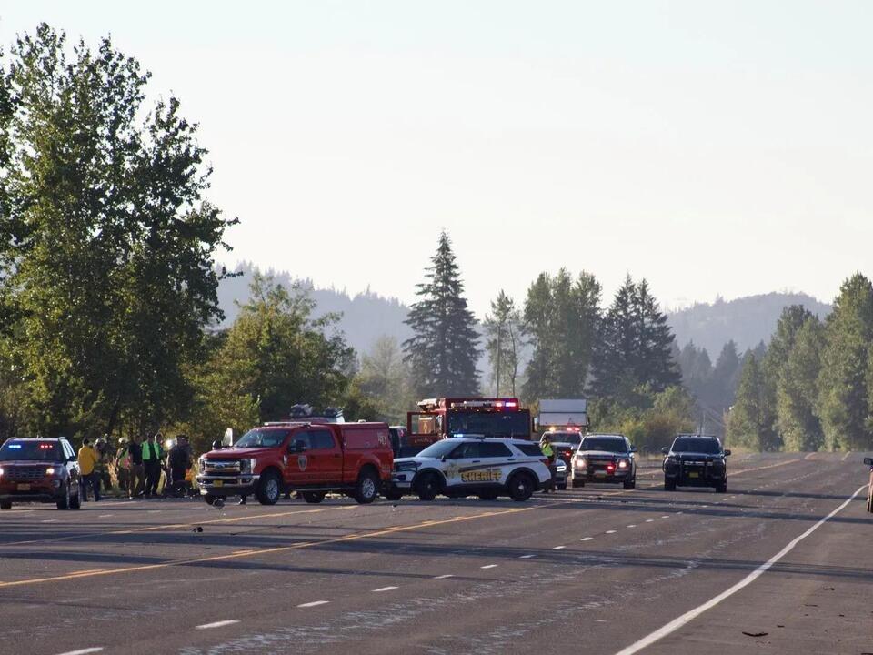 Fiery head-on collision on Hwy 20 claims a life, injures two in Linn County