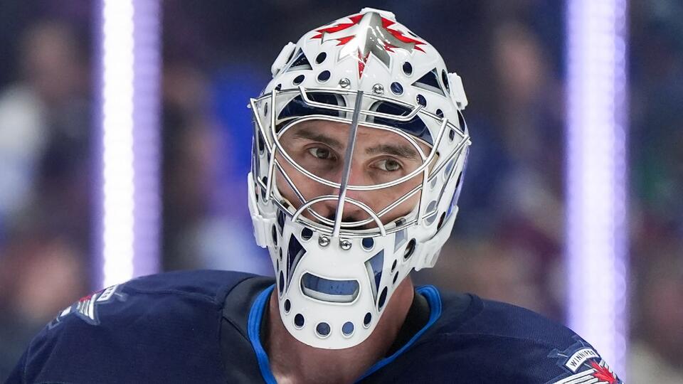 Connor Hellebuyck Blockbuster Trade: Jets’ Return, Devils’ Gain - NewsBreak