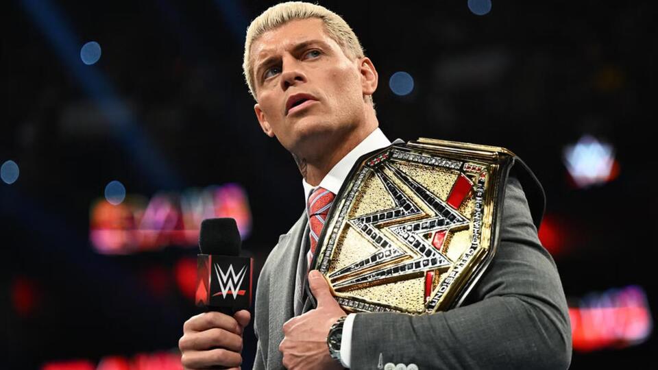 Cody Rhodes Goes Viral After Suffering Gruesome Eye Injury at WWE ...