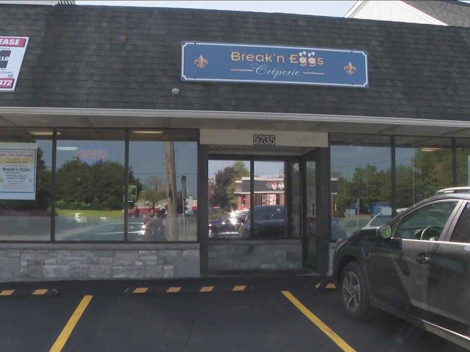 Break'n Eggs is closing its Williamsville location