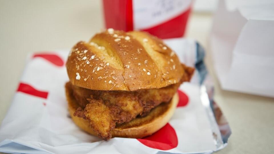 New Data Reveals America's Favorite Fast Food Restaurant, and It's Not ...