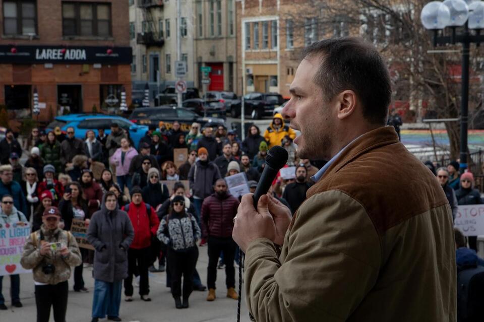 Jersey City Officials, Activists Rally Following Minneapolis ICE ...
