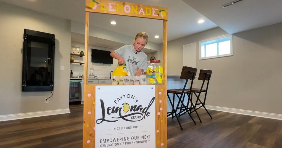 Teen’s Wish to Return Kindness She Received Sees Her Lemonade Stand ...