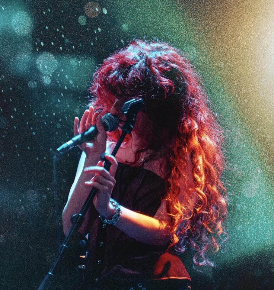 Lora Mouna Gets Experimental on New Single “The Difference”