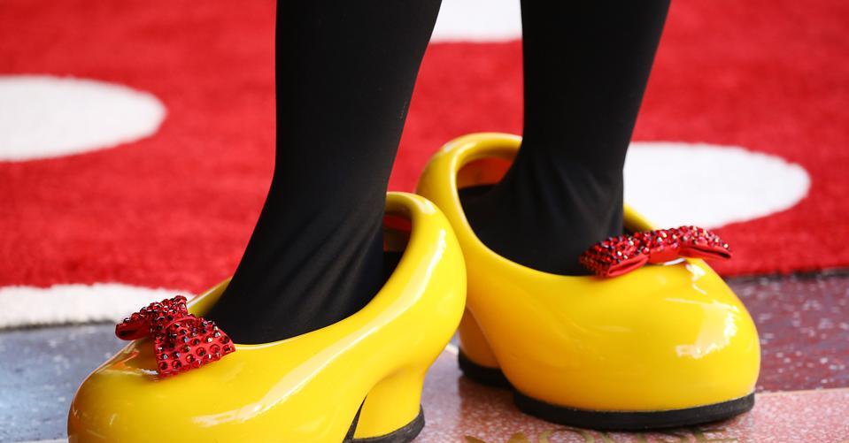 McCartney x Minnie Mouse: Dressing A Fashion Icon For A New Generation – NewsBreak