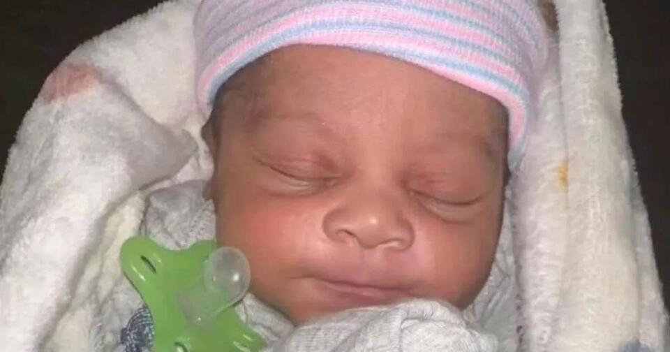 Chicago dad allegedly returned dead 2-month old son to mom in stroller ...