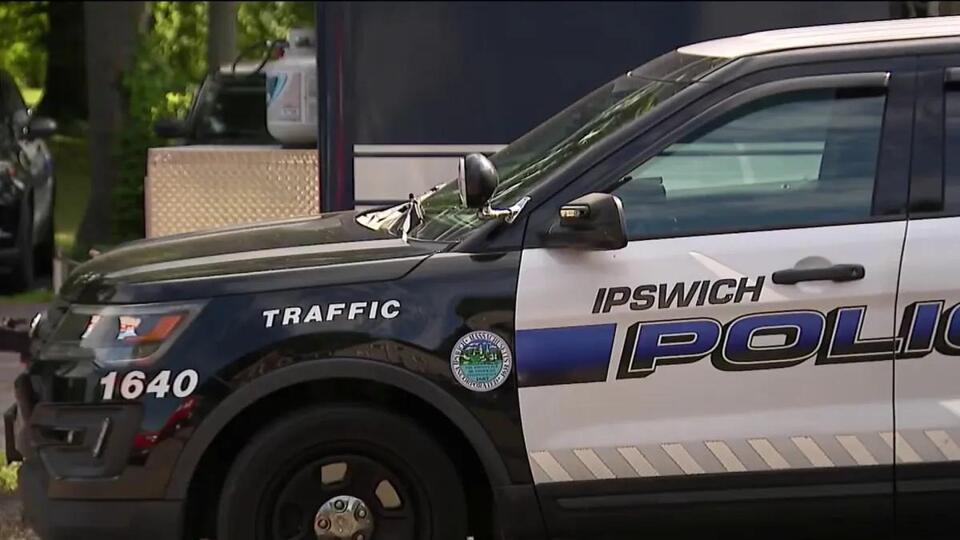 Police investigating string of car breaks in several North Shore communities