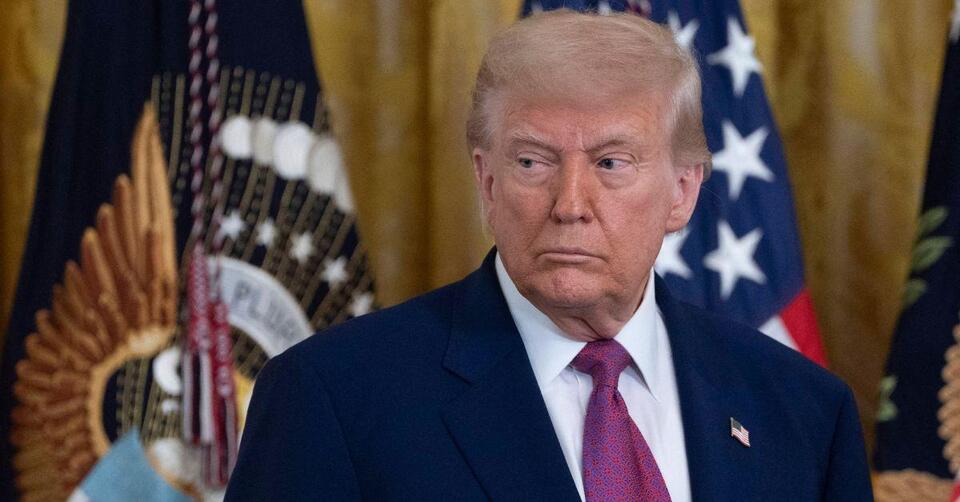 Donald Trump Sparks Wild Dementia, Cancer and Syphilis Fears - NewsBreak