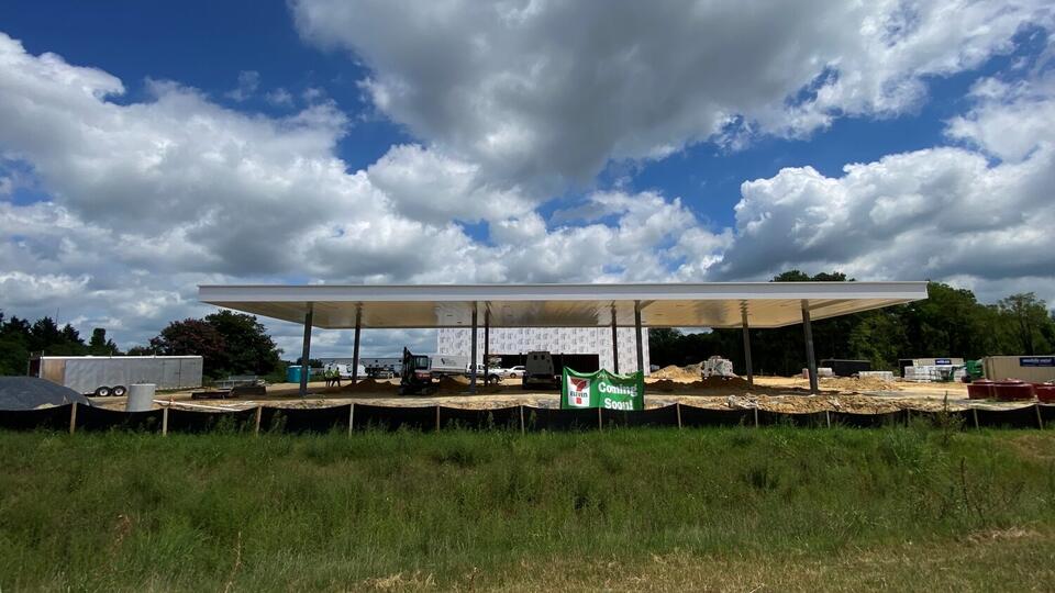 7-Eleven construction continues on Industrial Parkway