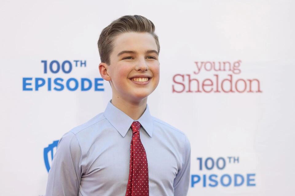 Young Sheldon star Iain Armitage is the richest child actor - NewsBreak
