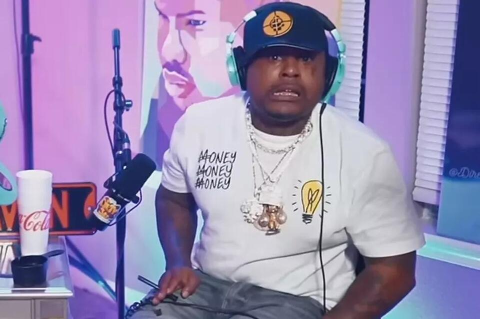 Stupid Video: Texas Rapper Nearly Shoots Himself in Startling Accident ...