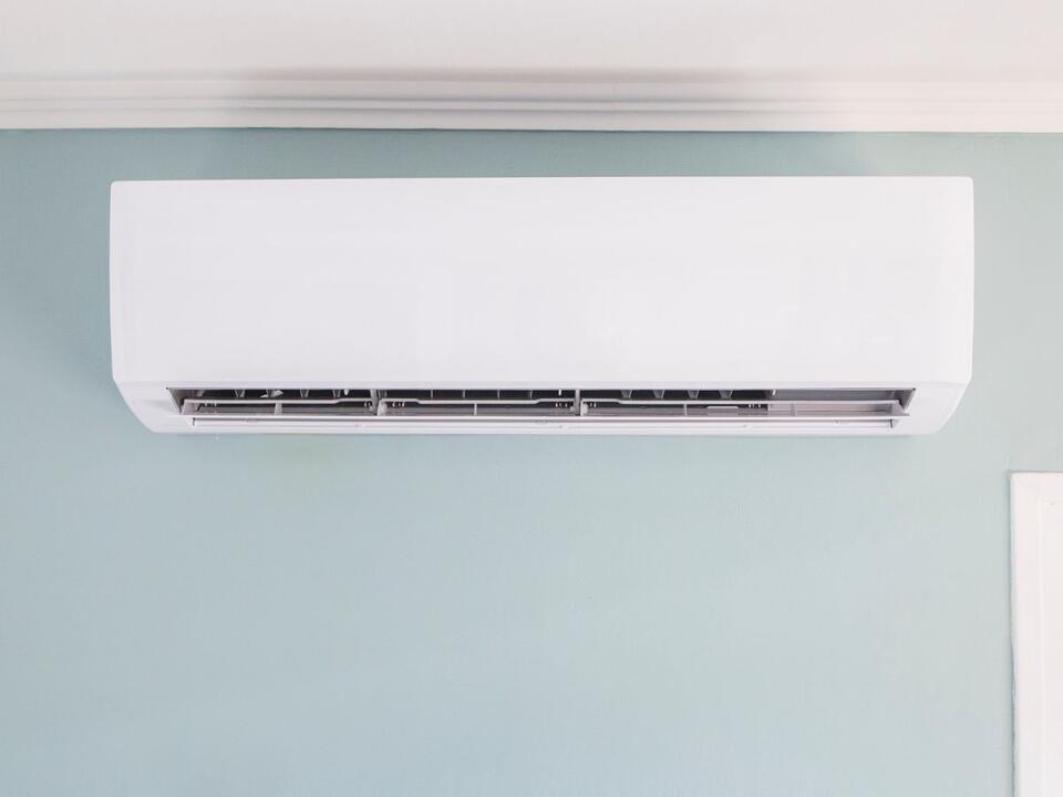 Portable air conditioners vs central AC units the difference, pros