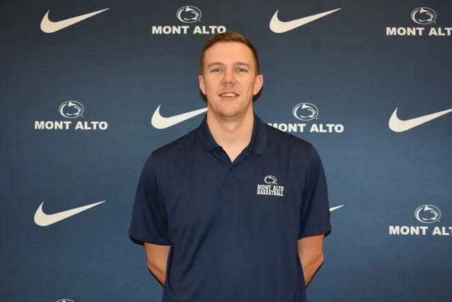 New Waynesboro boys basketball coach Derek Null prepares for new season