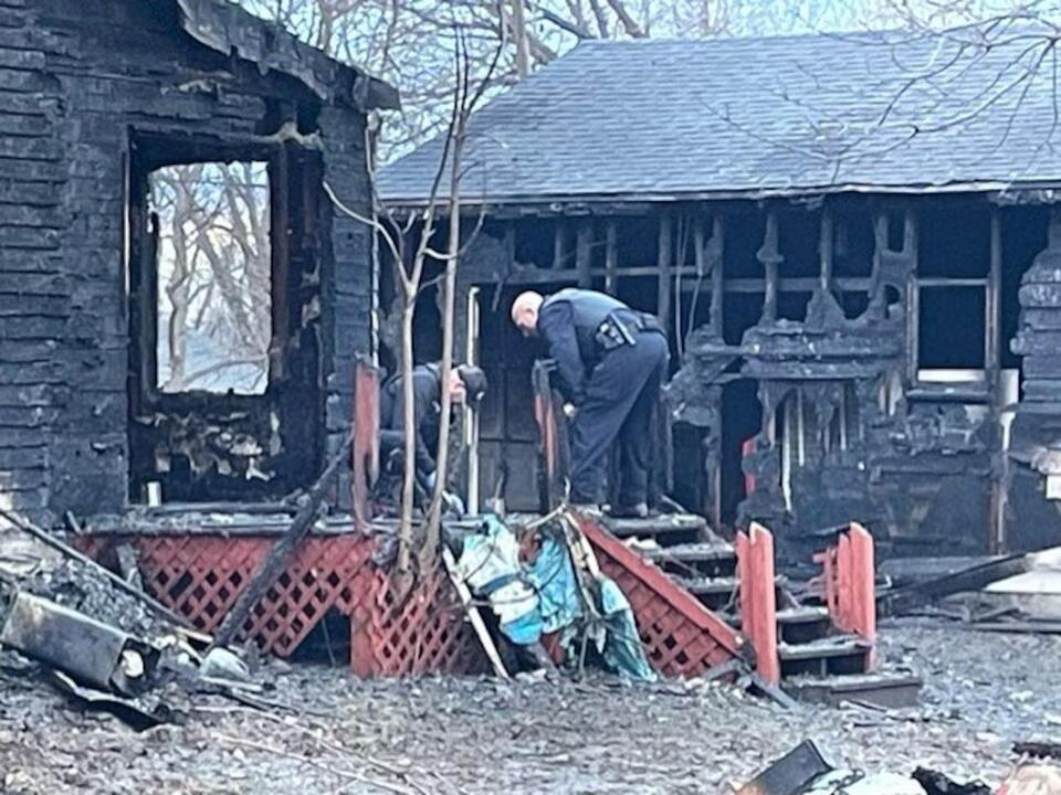 Early-morning fire on Wednesday causes $85,000 damage to Highland Park ...