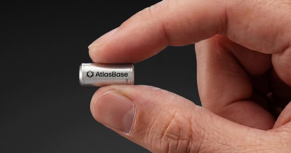 How Molecular Computing & Synthetic DNA Team Up for Future Data Storage
