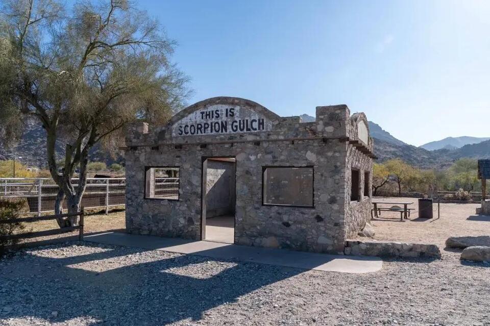 Abandoned Scorpion Gulch at South Mountain Park – Phoenix Arizona ...