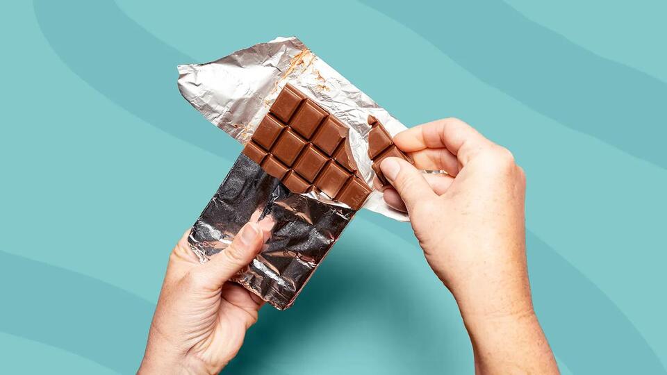 Why Your Stomach Hurts After Eating Chocolate - NewsBreak