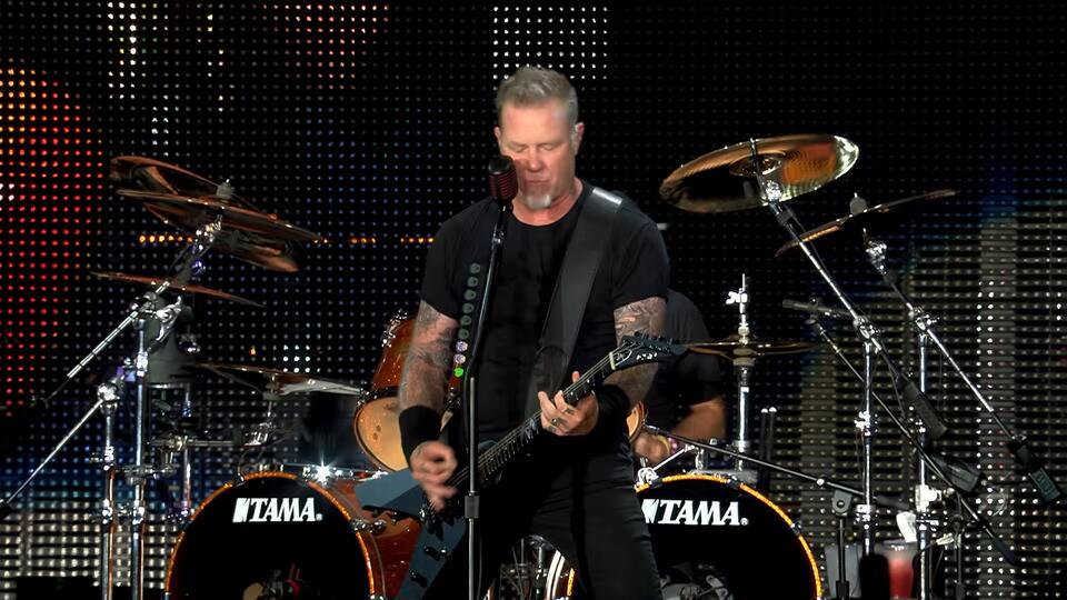 Metallica Frontman James Hetfield Condemns Artists Who Use Concerts for ...