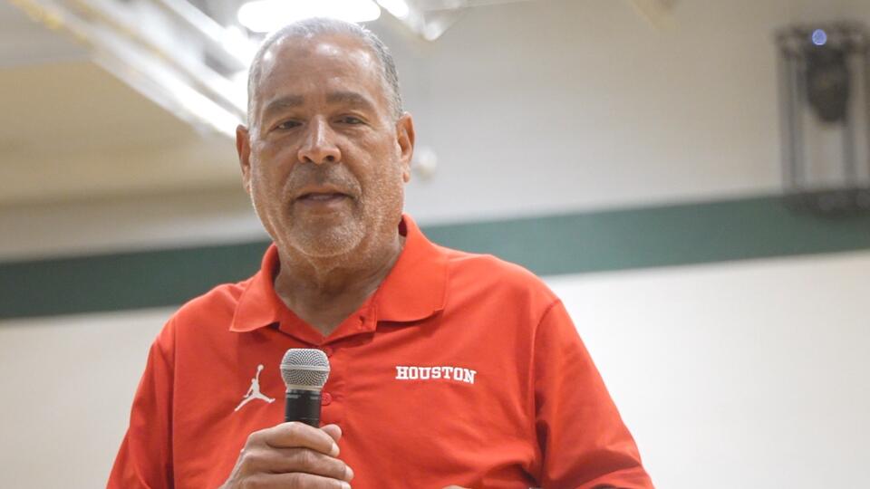 'This is where it started': Kelvin Sampson returns to Montana Tech for youth camp
