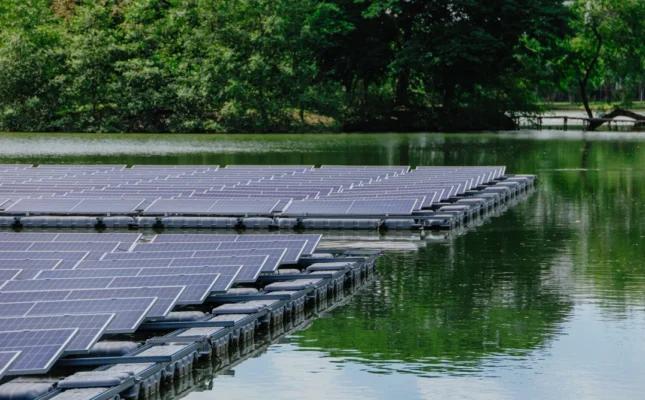 Record-breaking tender in Rwanda: 200 MW floating solar farm and 800 ...