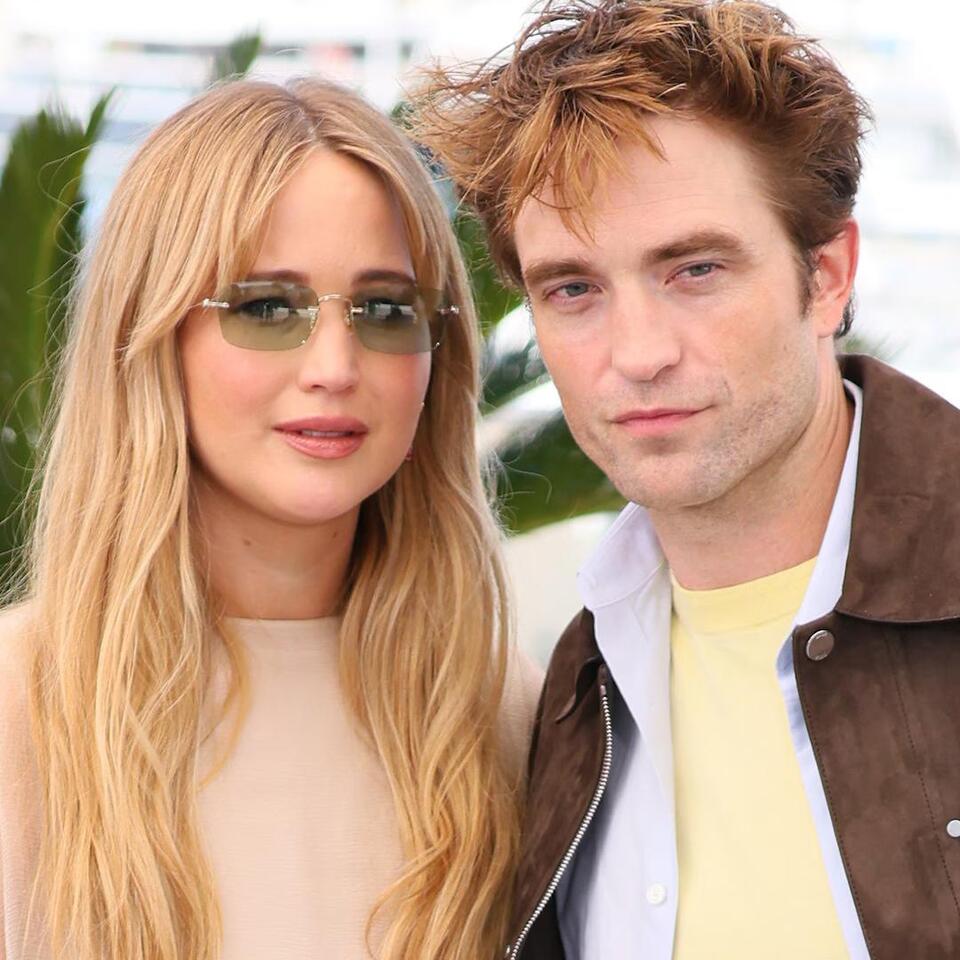 Jennifer Lawrence Says Costar Robert Pattinson Pulled Food Out of Her