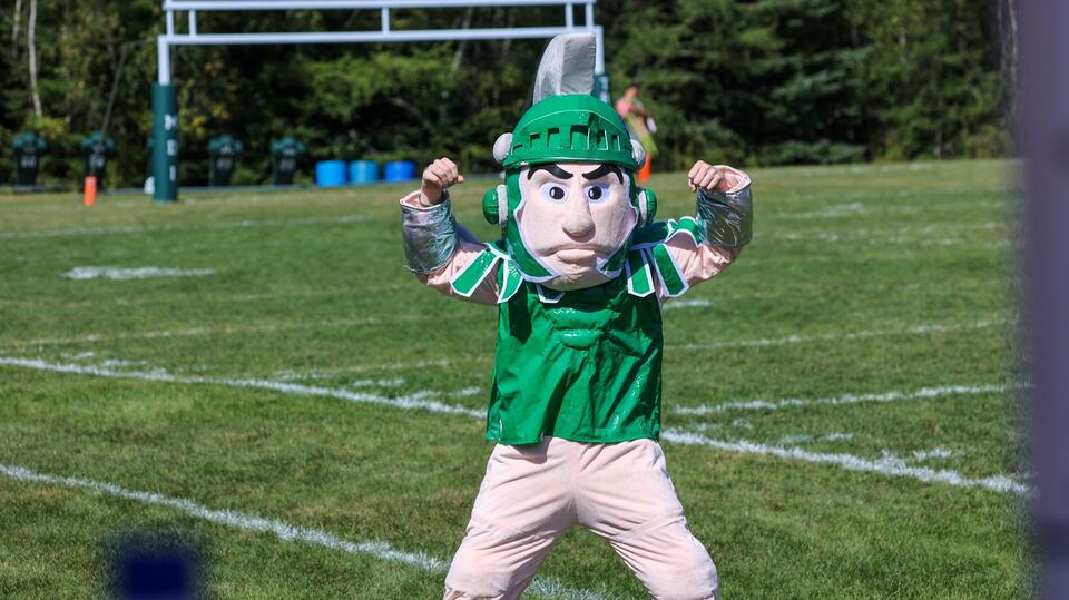 MDI Football Tops Telstar 44-28 In First-ever Matchup, Advances To Playoffs Against Ellsworth