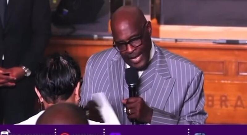 Bishop Marvin Winans scolds Detroit church member for donating $1,200  instead of $2,000 during fundraiser [VIDEO] - NewsBreak