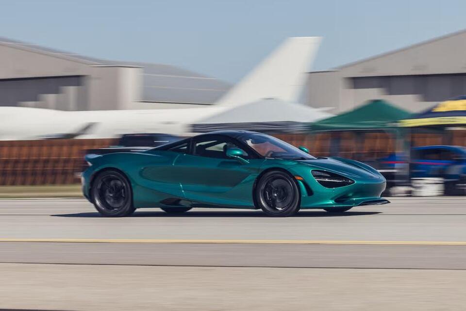 McLaren 750S at the 0–150–0-MPH Speed Test 2026 - NewsBreak