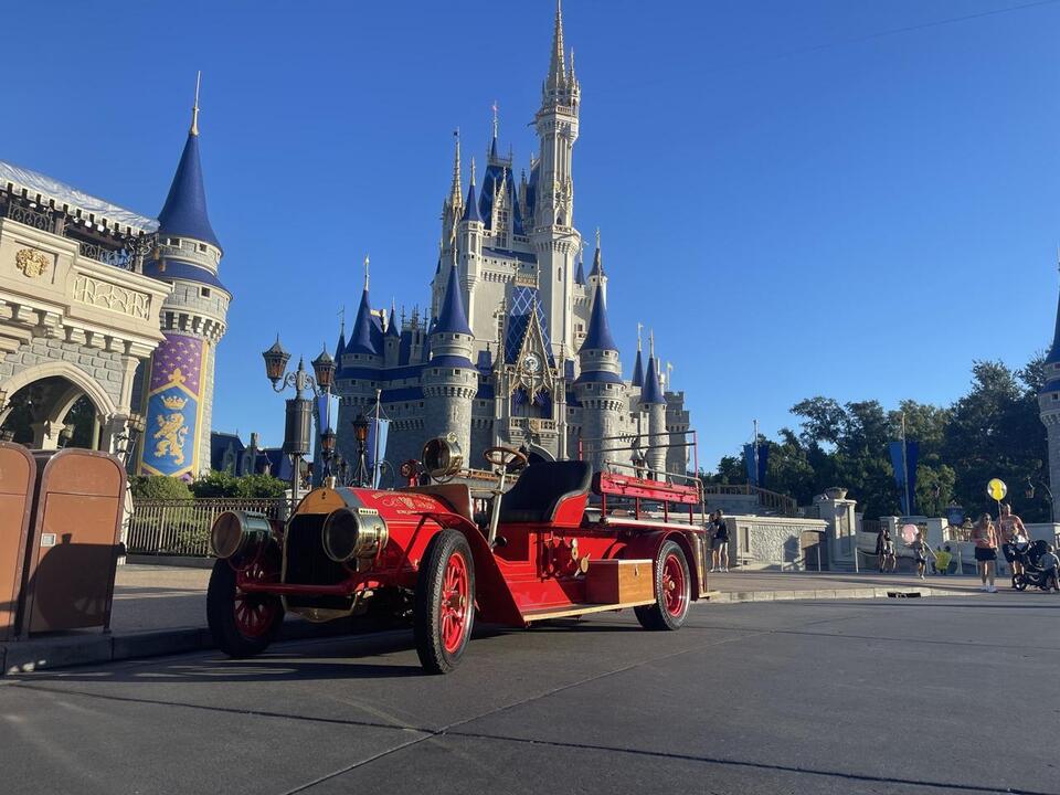BREAKING: Main Street Fire Engine Resumes Guest Transport at Magic ...