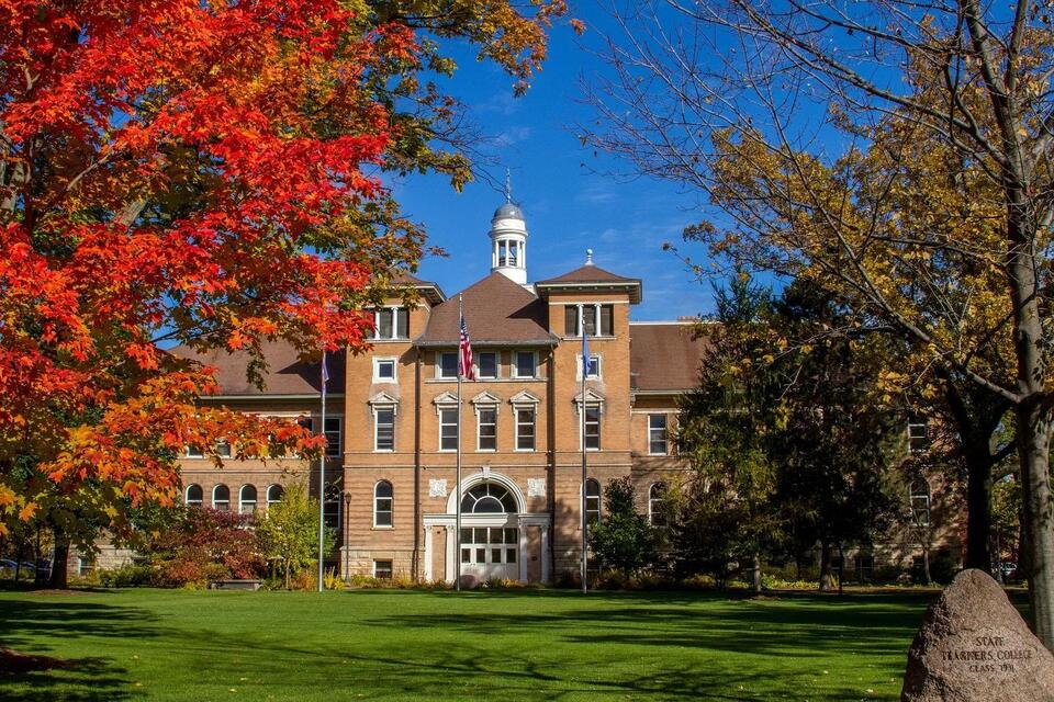 UW-Stevens Point faculty and staff recognized for excellence ...