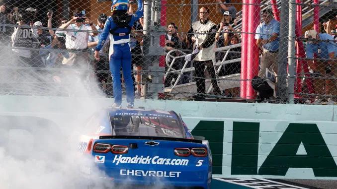 Kyle Larson Gets First Cup Win of the Season at Homestead-Miami - NewsBreak
