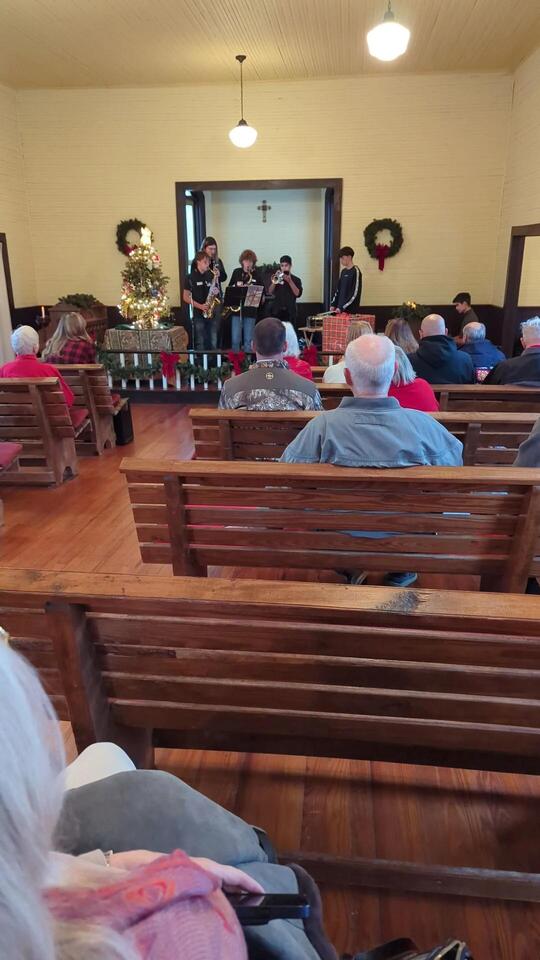 Davis Chapel Church celebrates Christmas - NewsBreak