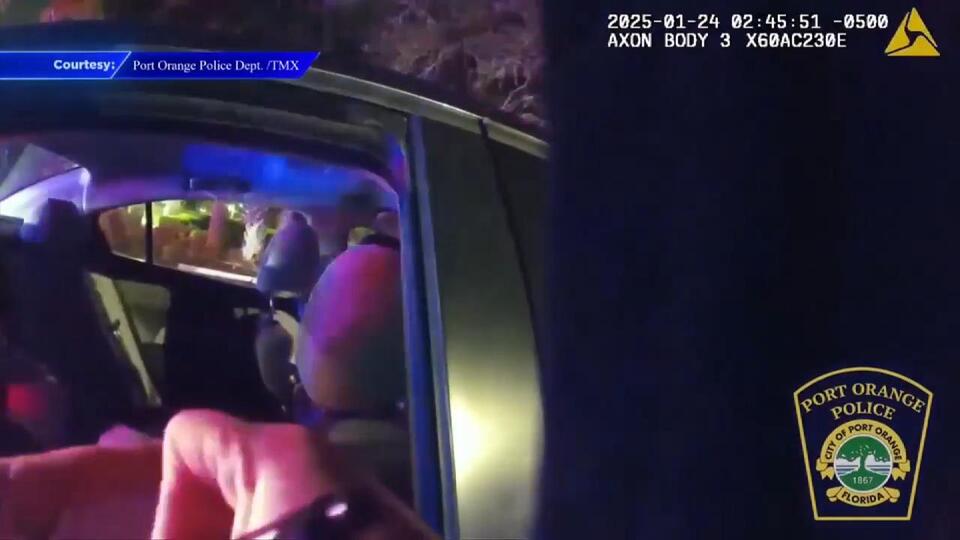 Bodycam footage shows the moments a woman attempts to flee police ...