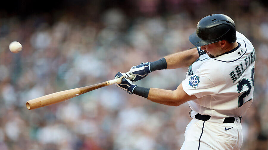 Mariners’ Cal Raleigh wins AL Player of the Week after 5-HR barrage
