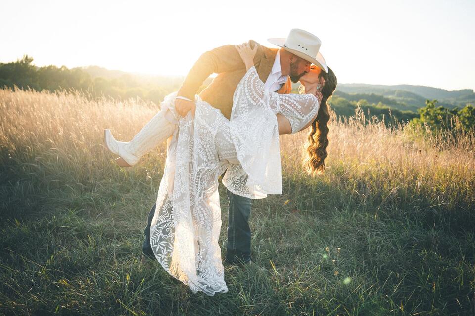 Alabama Tweets About Married Life