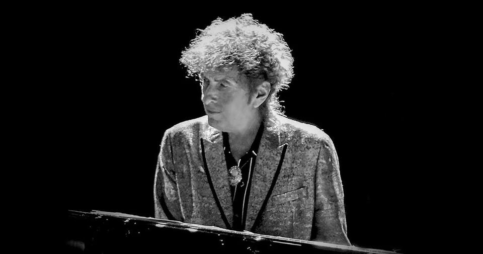 Bob Dylan Busts Out ‘Million Miles’ After 12 Years In Germany - NewsBreak
