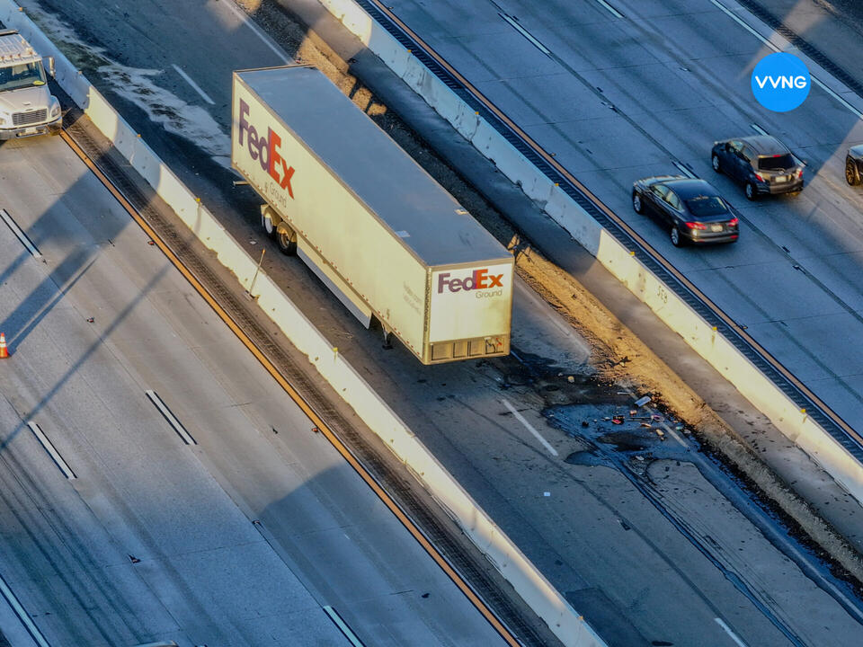 FedEx Big Rig Crash And Diesel Spill Cause Lane Closures On Northbound ...