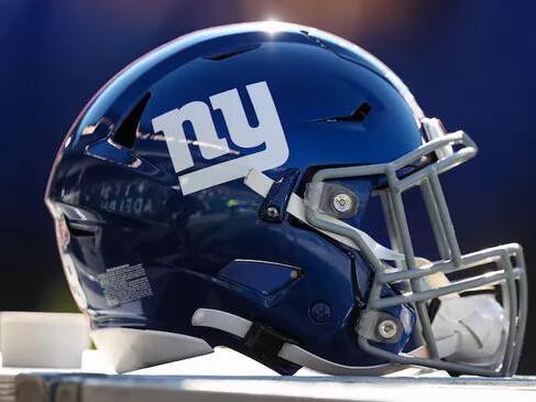 Another Former Giants Player Signs With Rival Eagles
