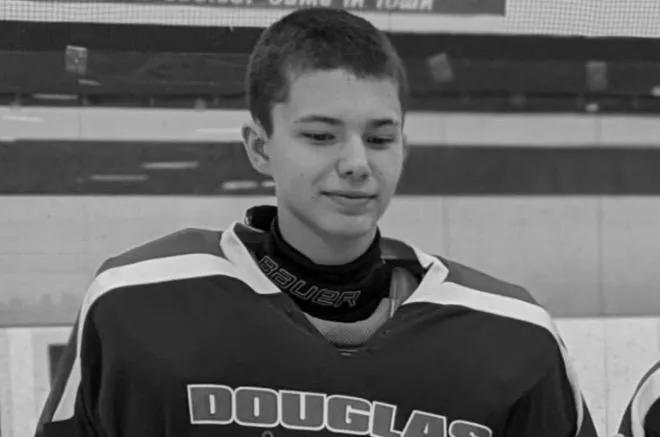 Hockey community mourns tragic the loss of a 19-year old goaltender ...